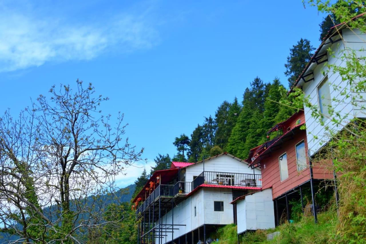 Aamod Resorts Dalhousie ! Luxury Cottage Resort Bagian luar foto